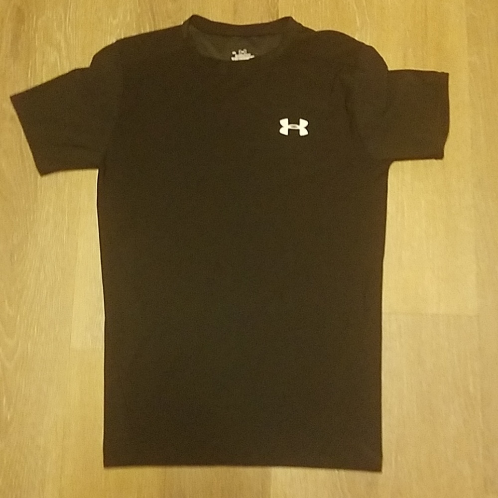 Men's Under Armour Tight Fitting Heat Gear Sz XL